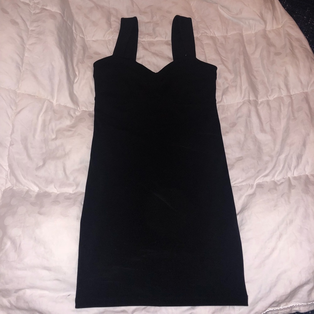 Forever 21 Simple Black Dress